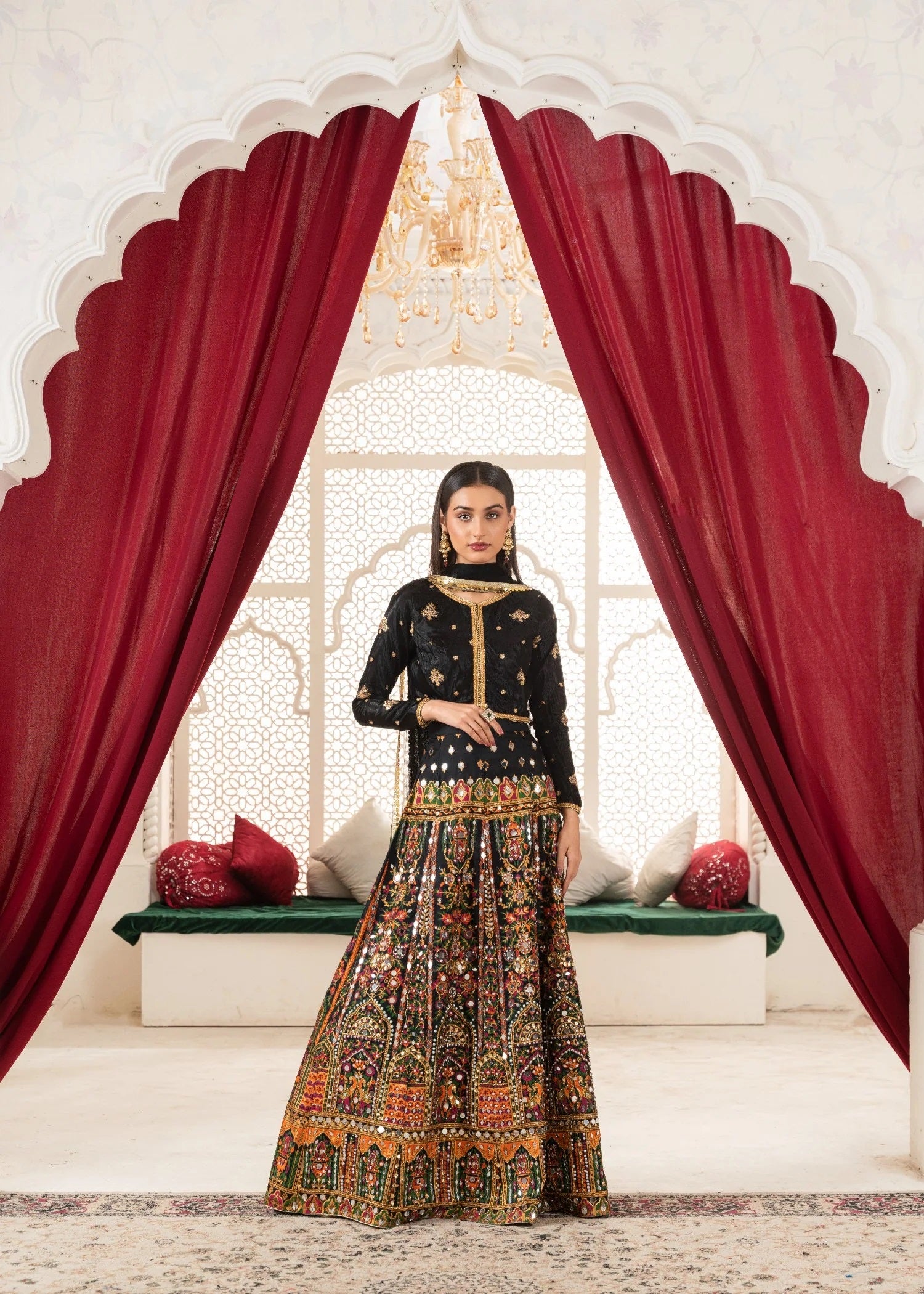 Mahrani (Black)