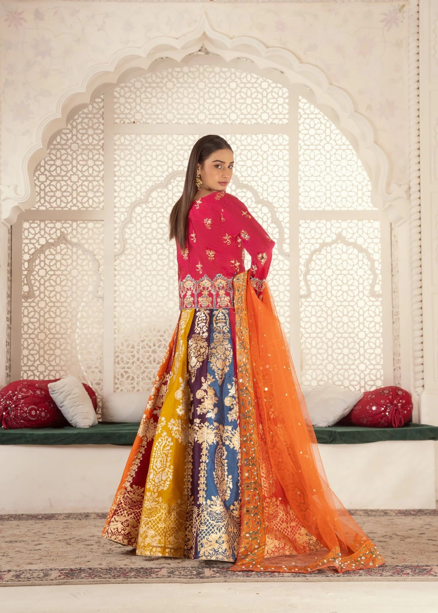 Naurang Lehnga
